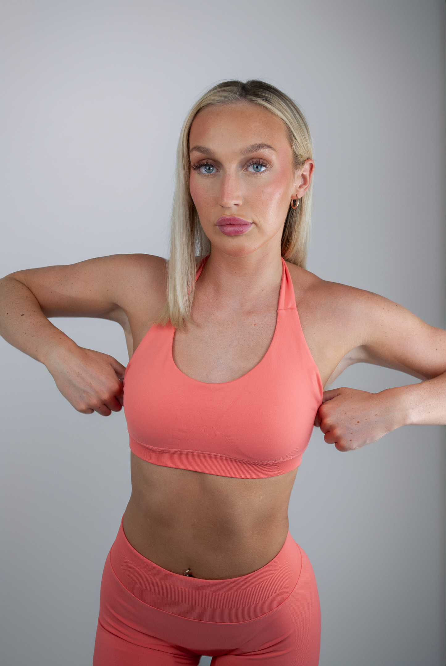 V NECK SPORTS BRA