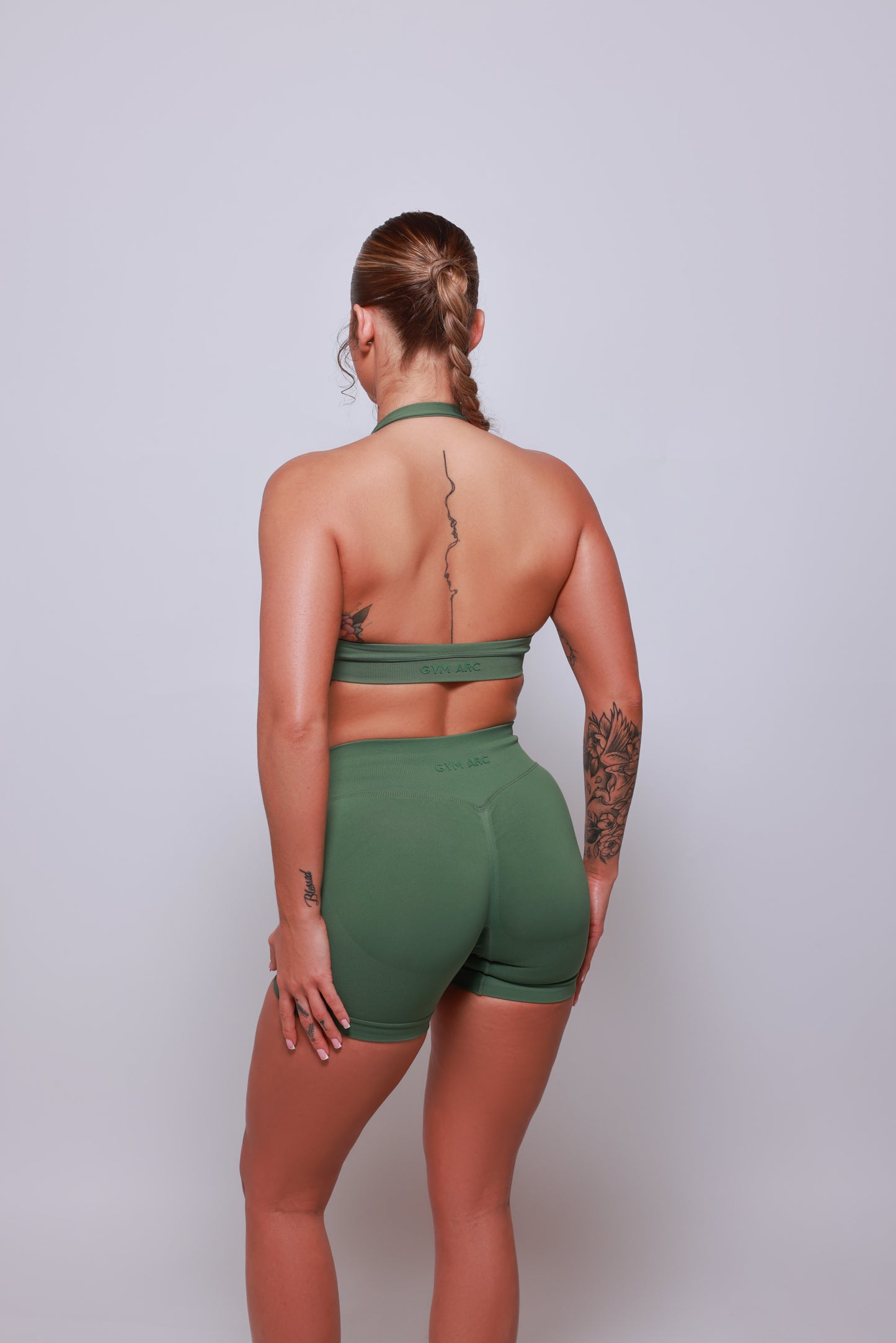 SEAMLESS SHORTS