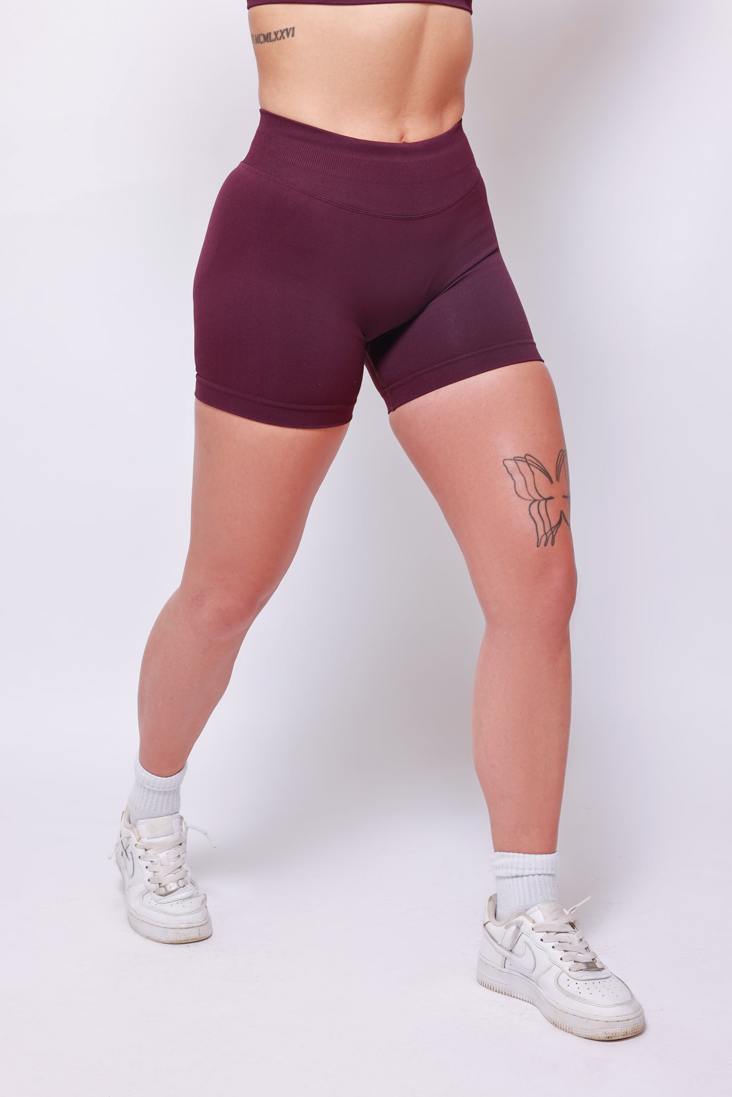 SEAMLESS SHORTS